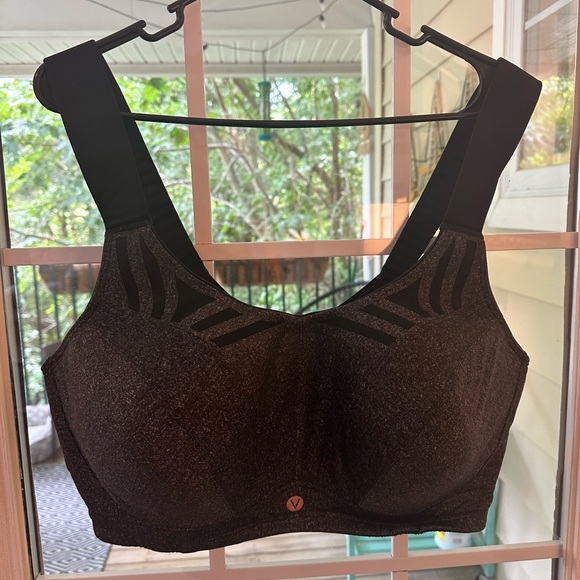 LIVI Max Support Wicking Underwire Sports Bra - Picture 2 of 10